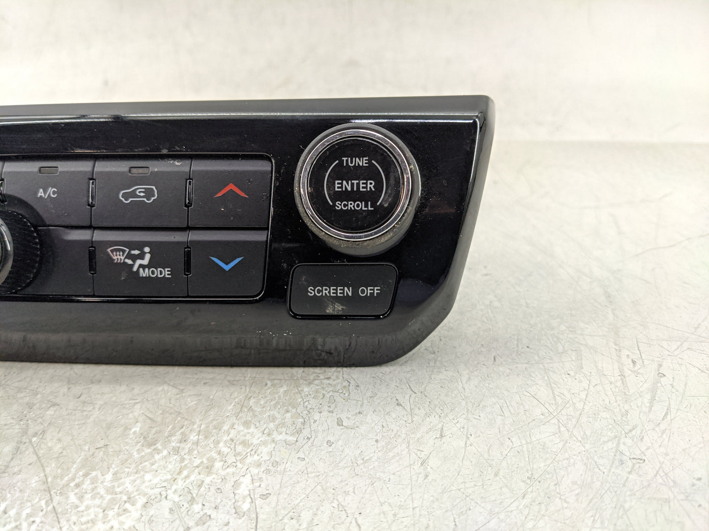 2022 Jeep Compass Climate Control Module Temperature AC/Heater Replacement P/N:68518284AC Fits OEM Used Auto Parts - Oemused