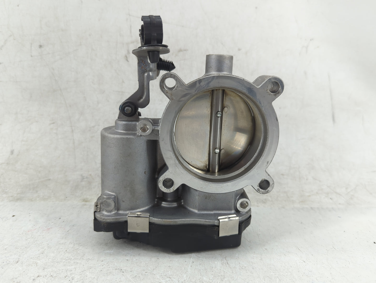 2017-2022 Jeep Compass Throttle Body P/N:04891970AD Fits Fits 2014 2015 2016 2017 2018 2019 2020 2021 2022 OEM Used Auto Par