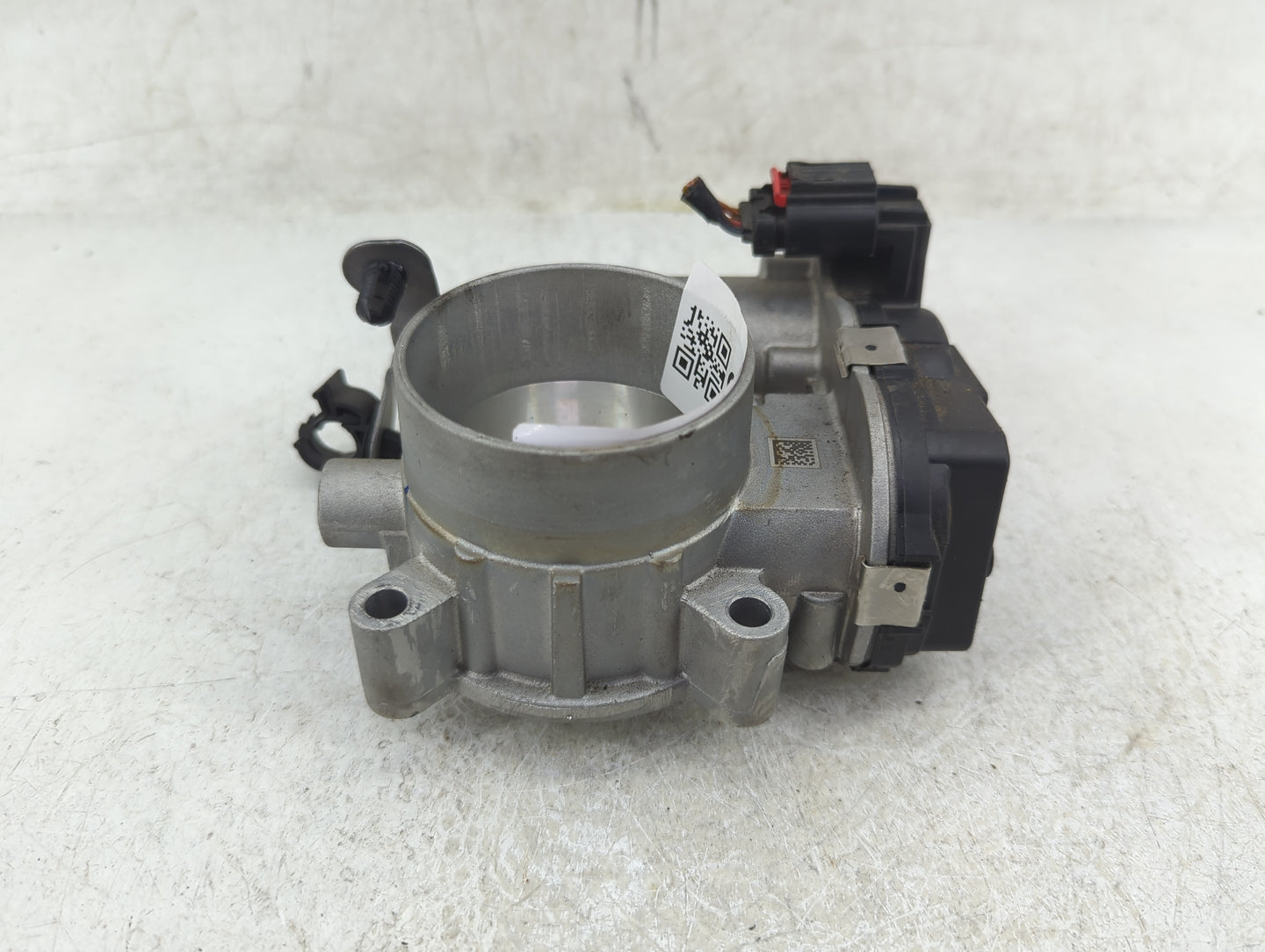 2017-2022 Jeep Compass Throttle Body P/N:04891970AD Fits Fits 2014 2015 2016 2017 2018 2019 2020 2021 2022 OEM Used Auto Par