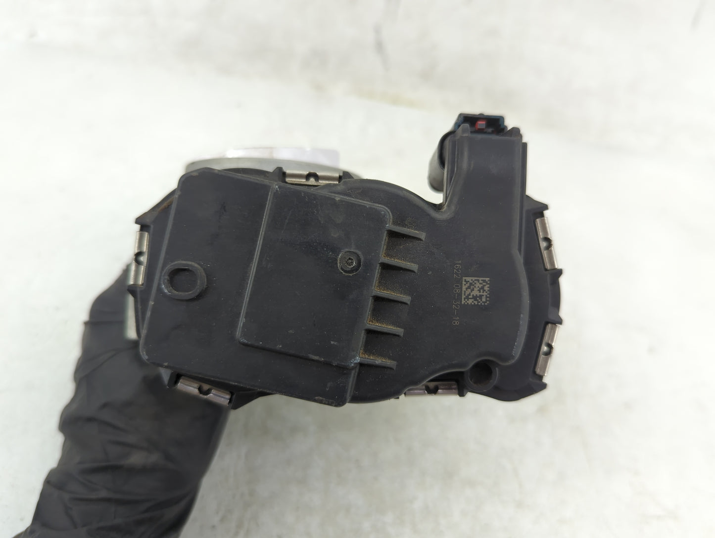 2017-2022 Jeep Compass Throttle Body P/N:04891970AD Fits Fits 2014 2015 2016 2017 2018 2019 2020 2021 2022 OEM Used Auto Par