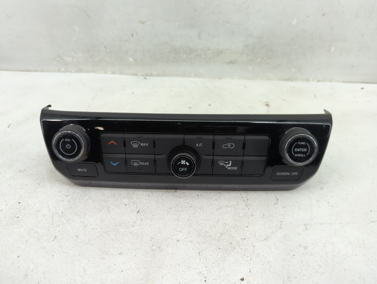 2022 Jeep Compass Climate Control Module Temperature AC/Heater Replacement P/N:68518281AC Fits OEM Used Auto Parts - Oemused