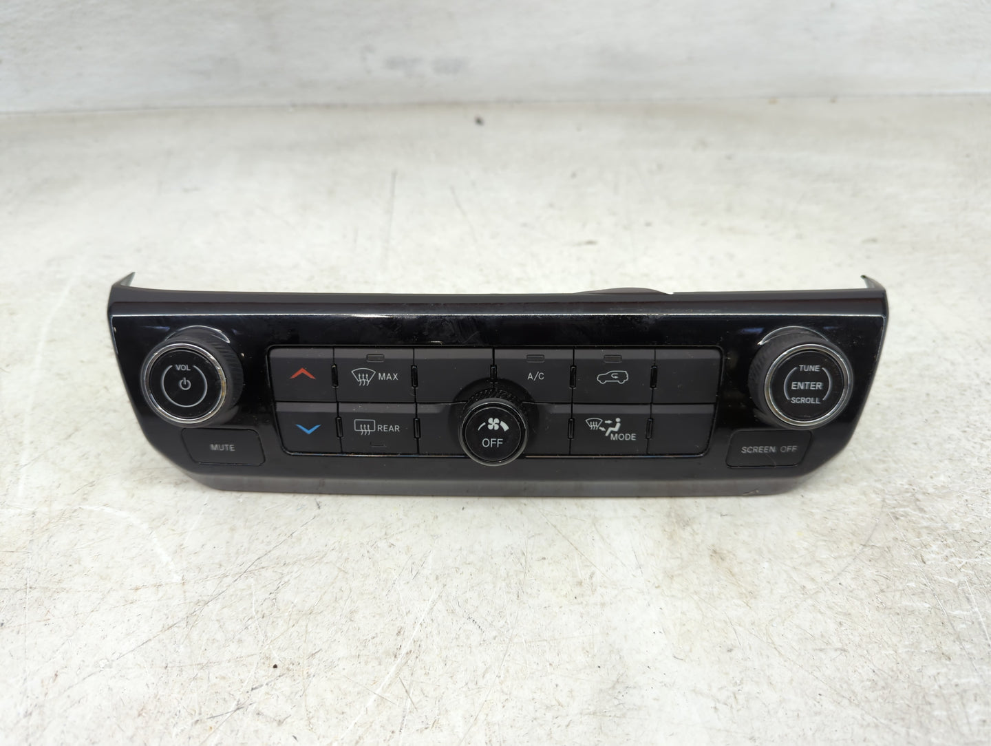 2022 Jeep Compass Climate Control Module Temperature AC/Heater Replacement P/N:68518281AC Fits OEM Used Auto Parts - Oemused
