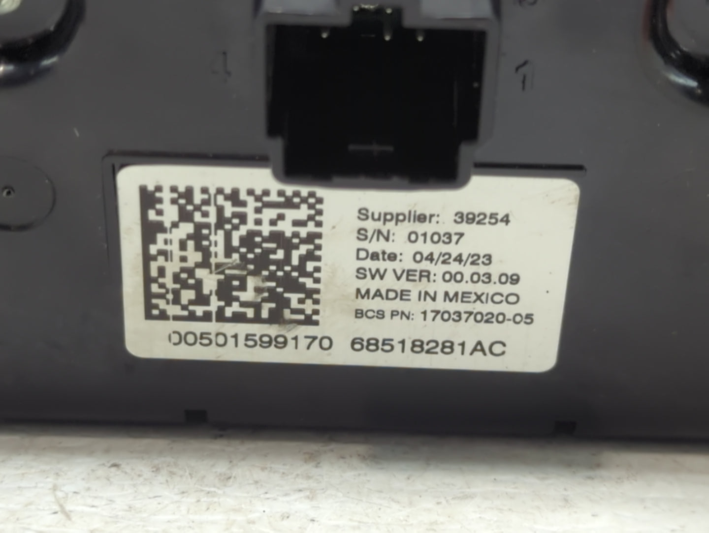 2022 Jeep Compass Climate Control Module Temperature AC/Heater Replacement P/N:68518281AC Fits OEM Used Auto Parts - Oemused