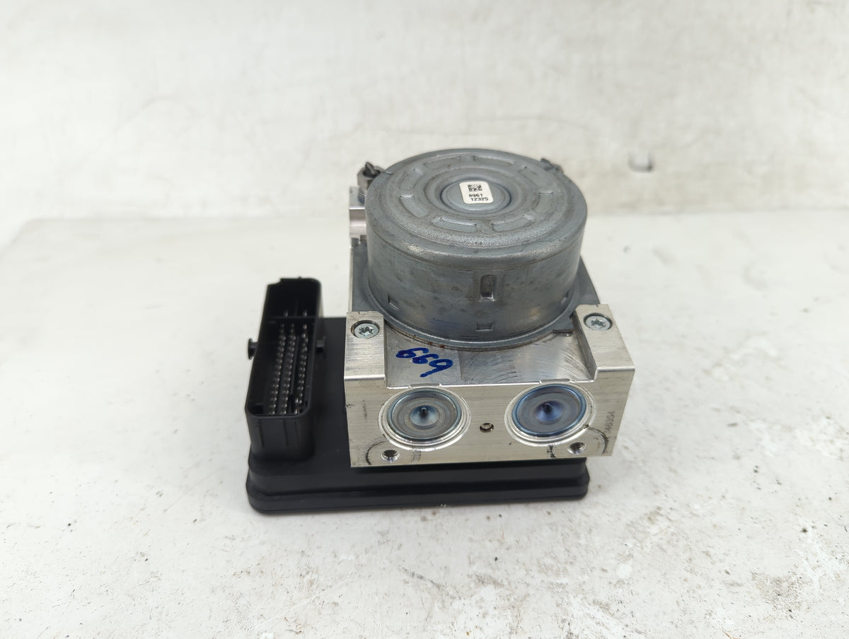 2022 Jeep Compass Anti-Lock Brake ABS Pump Module Actuator OEM P/N:P68490479AE Fits OEM Used Auto Parts - Oemusedautoparts1.