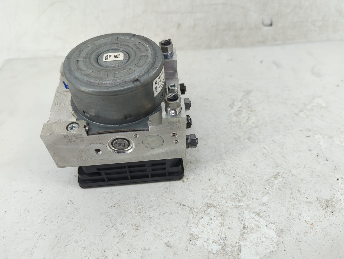 2022 Jeep Compass Anti-Lock Brake ABS Pump Module Actuator OEM P/N:P68490479AE Fits OEM Used Auto Parts - Oemusedautoparts1.