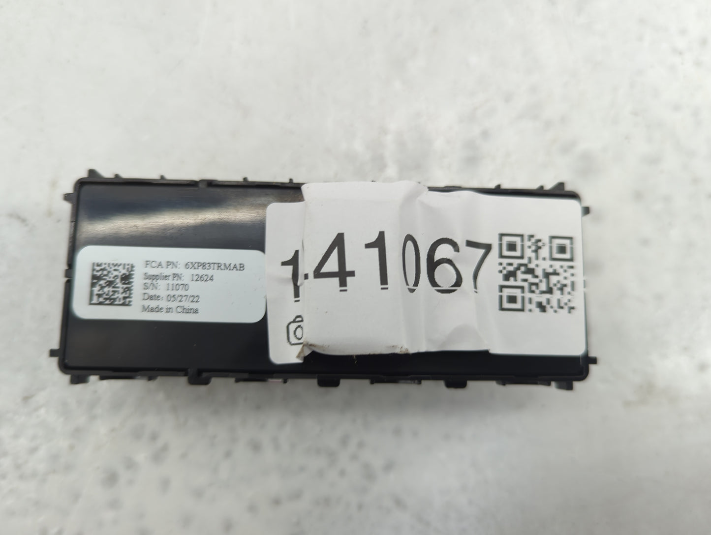 2022 Jeep Compass Master Power Window Switch Replacement Driver Side Left P/N:6XP83TRMAB Fits OEM Used Auto Parts - Oemuseda