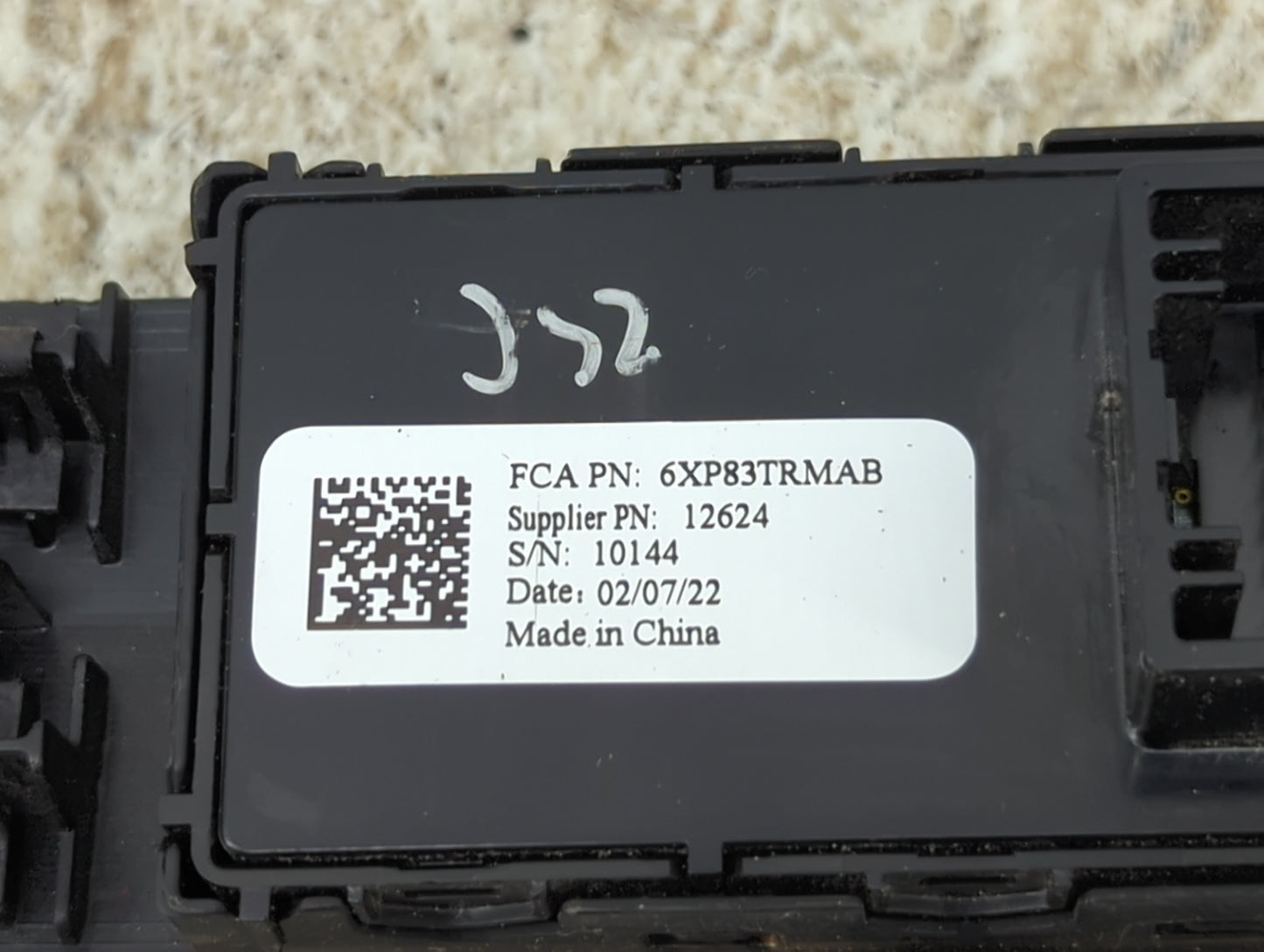 2022 Jeep Compass Master Power Window Switch Replacement Driver Side Left P/N:6XP83TRMAB 12624 Fits OEM Used Auto Parts - Oe