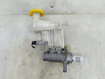 compare product 2022 Jeep Compass Brake Master Cylinder 1496575