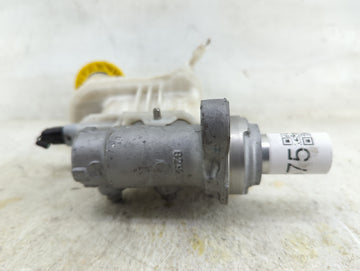 2022 Jeep Compass Brake Master Cylinder 1496575