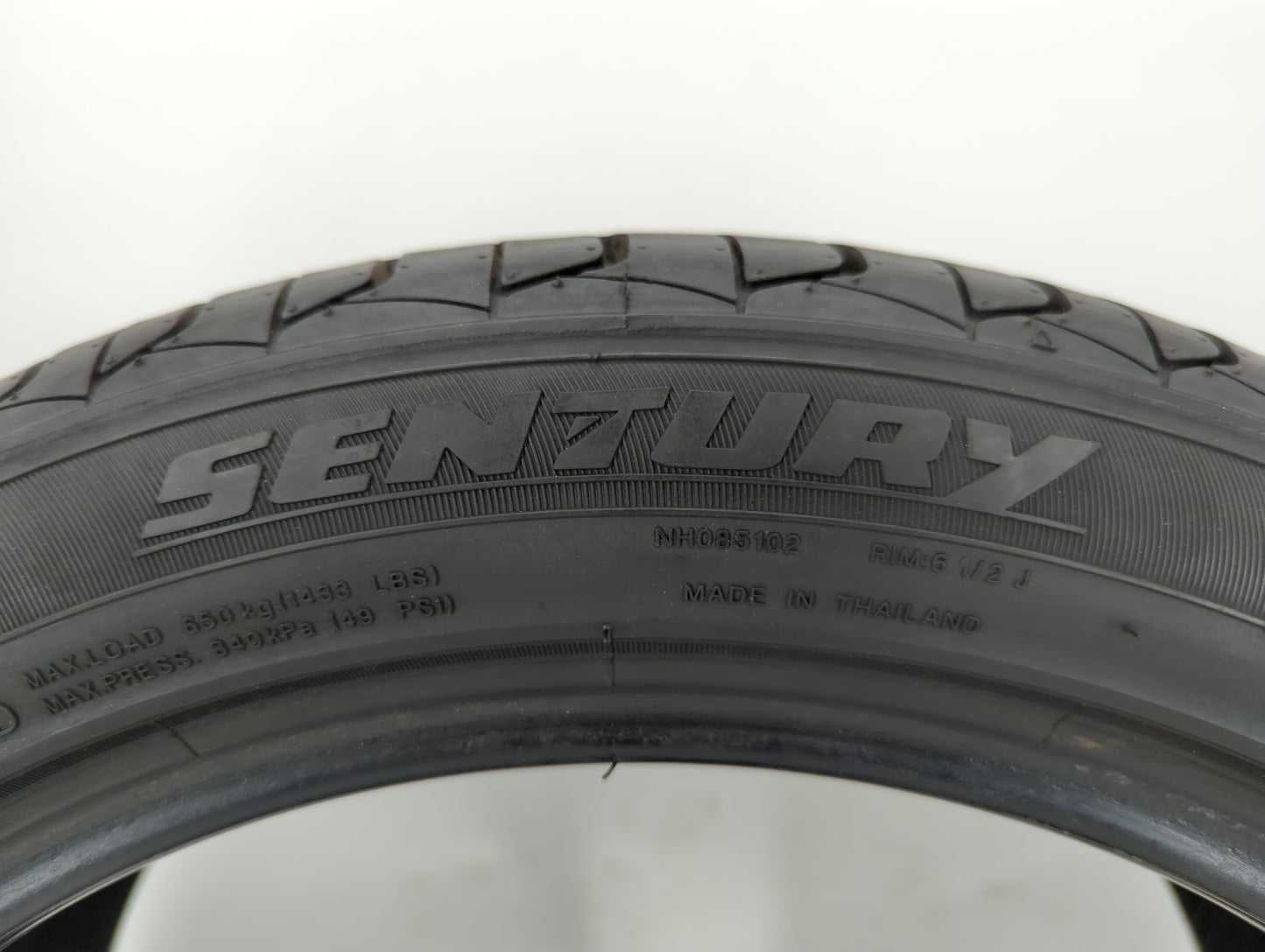 Used Tire 205/50ZR17 SENTURY UHP 93W - Tread Depth 8/32 - Oemusedautoparts1.com