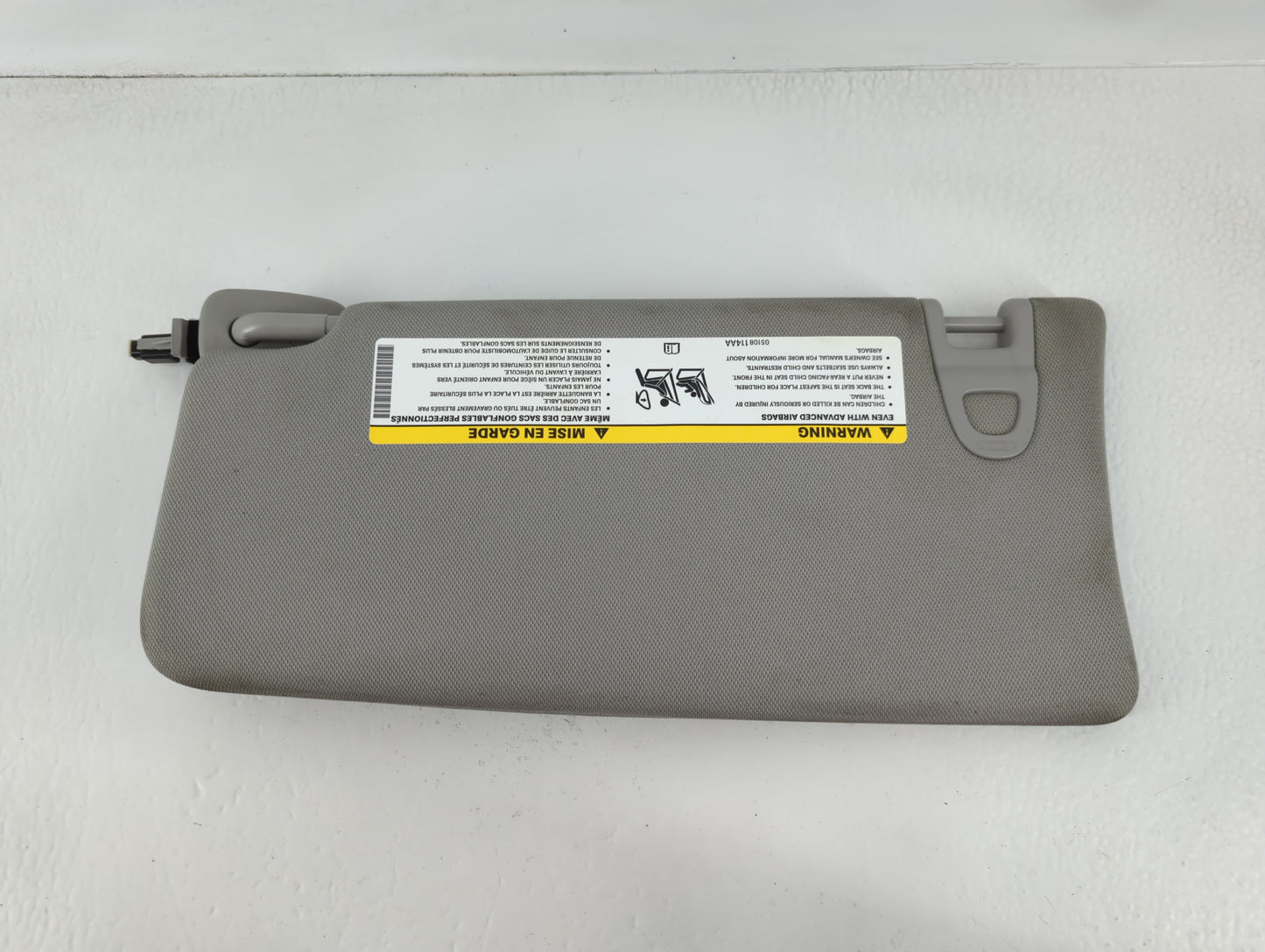 2022 Jeep Compass Sun Visor Shade Replacement Driver Left Mirror Fits OEM Used Auto Parts - Oemusedautoparts1.com