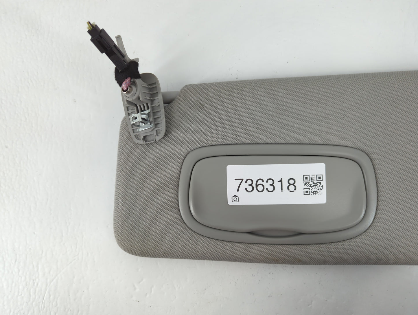 2022 Jeep Compass Sun Visor Shade Replacement Passenger Right Mirror Fits OEM Used Auto Parts - Oemusedautoparts1.com