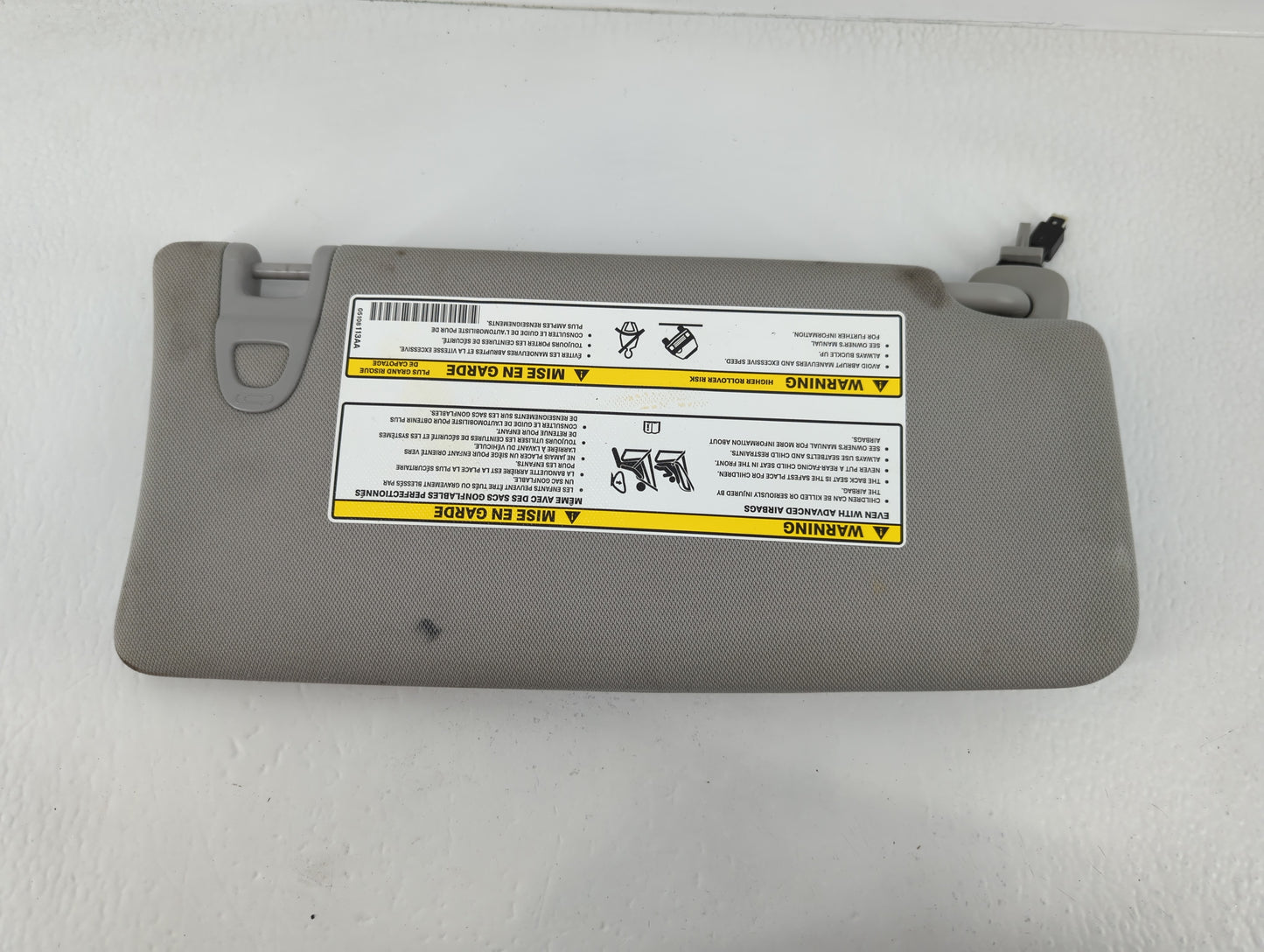 2022 Jeep Compass Sun Visor Shade Replacement Passenger Right Mirror Fits OEM Used Auto Parts - Oemusedautoparts1.com