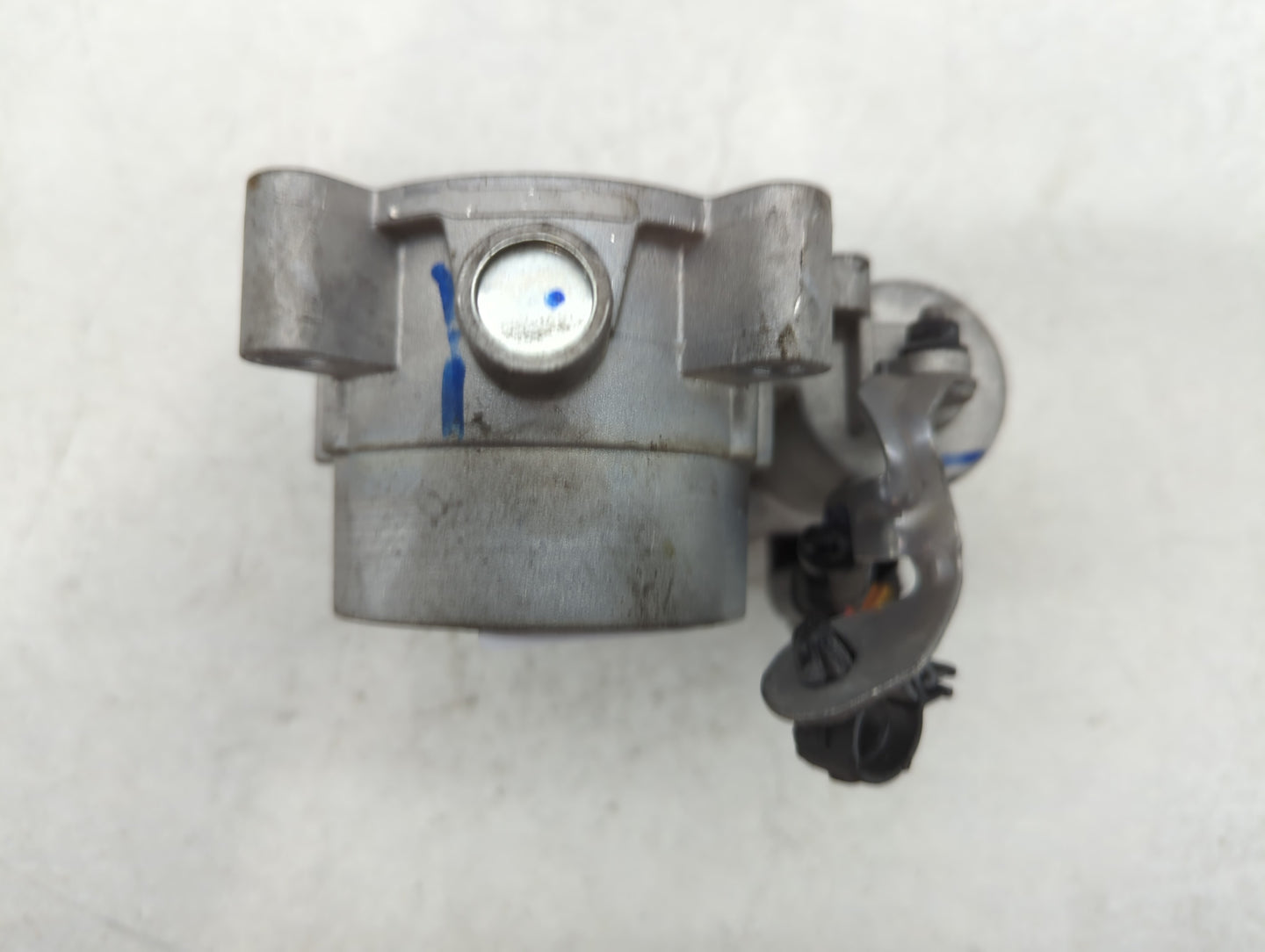 2017-2022 Jeep Compass Throttle Body P/N:04891970AD Fits Fits 2014 2015 2016 2017 2018 2019 2020 2021 2022 OEM Used Auto Par