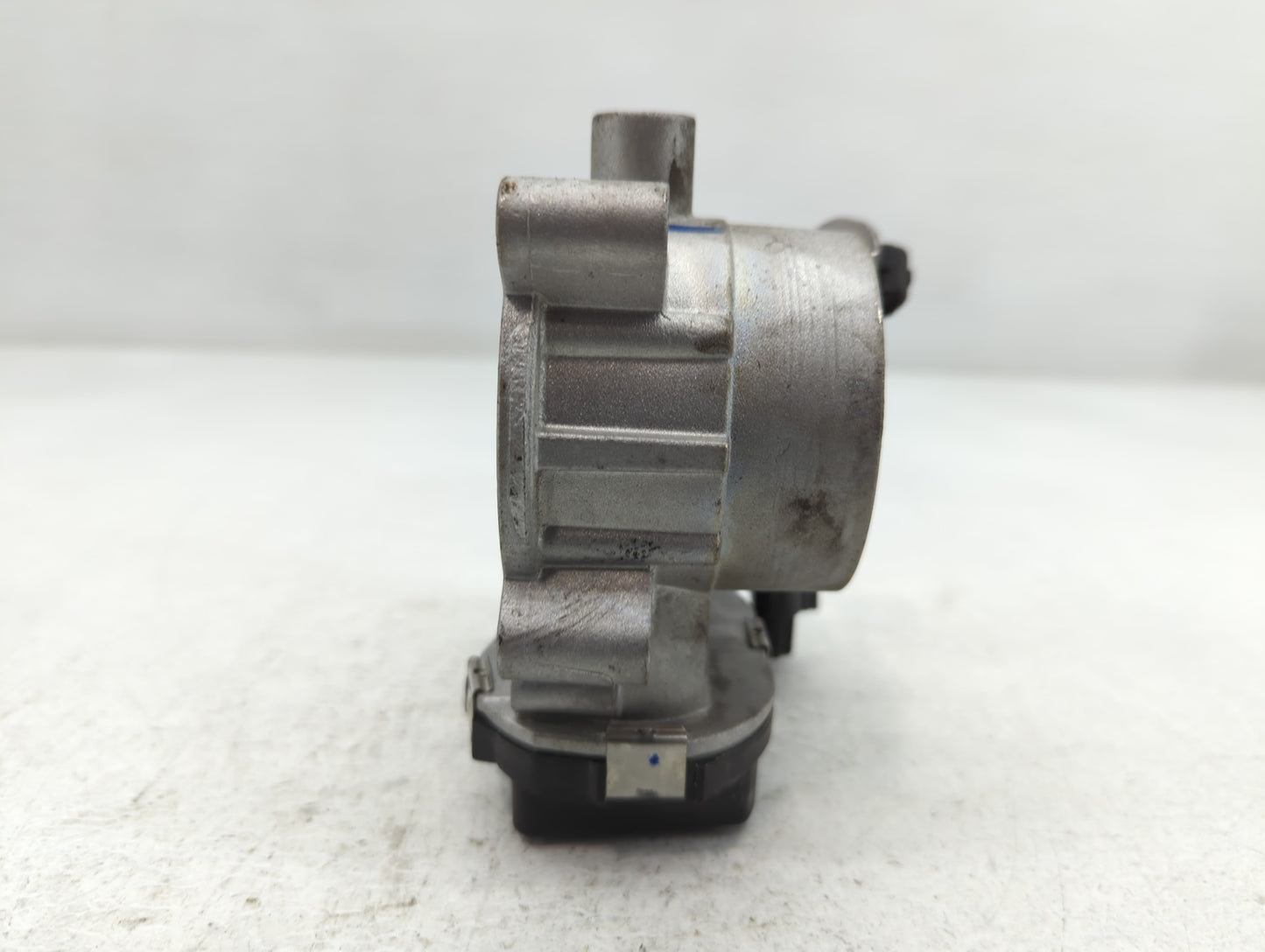 2017-2022 Jeep Compass Throttle Body P/N:04891970AD Fits Fits 2014 2015 2016 2017 2018 2019 2020 2021 2022 OEM Used Auto Par