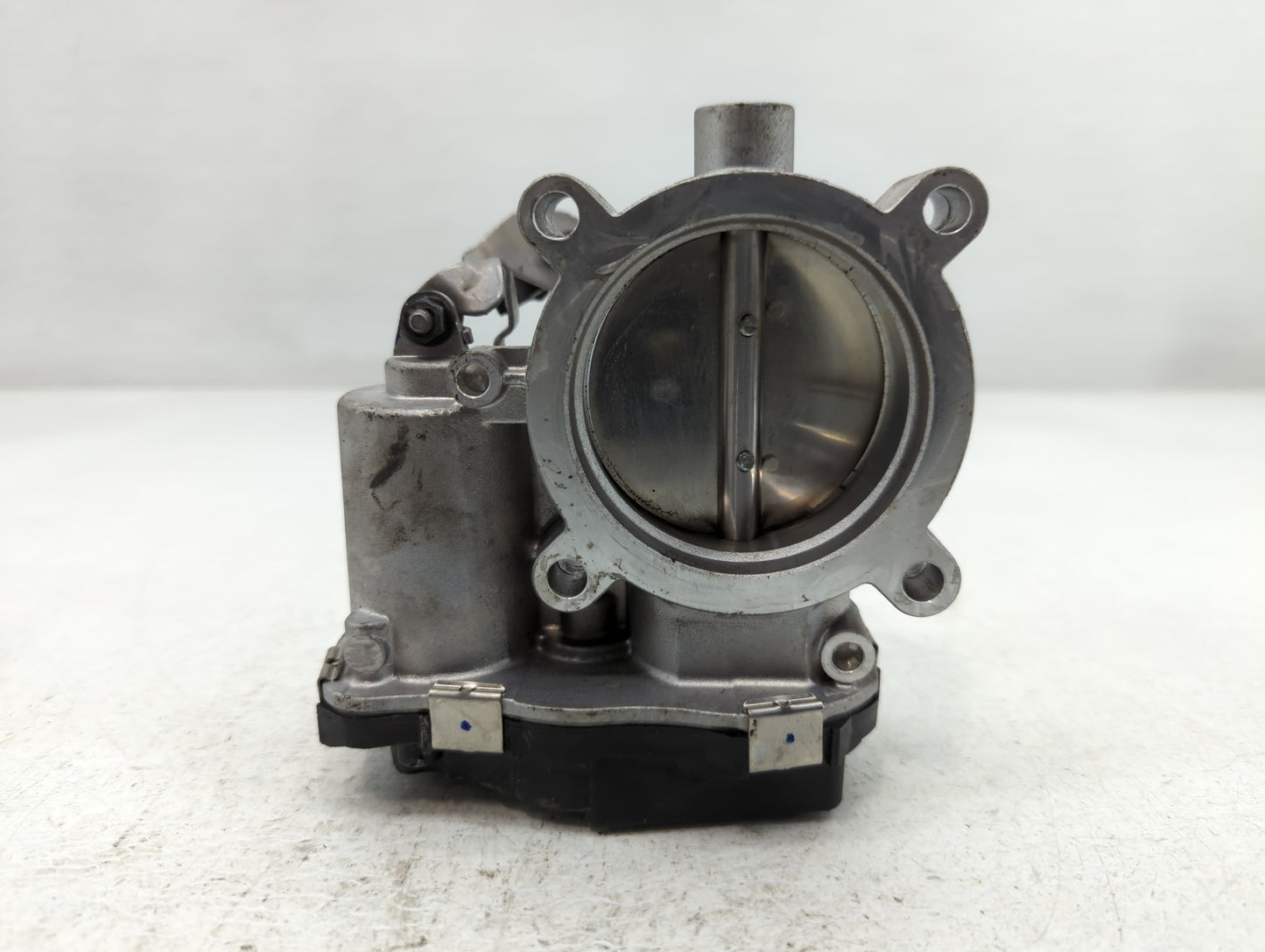 2017-2022 Jeep Compass Throttle Body P/N:04891970AD Fits Fits 2014 2015 2016 2017 2018 2019 2020 2021 2022 OEM Used Auto Par