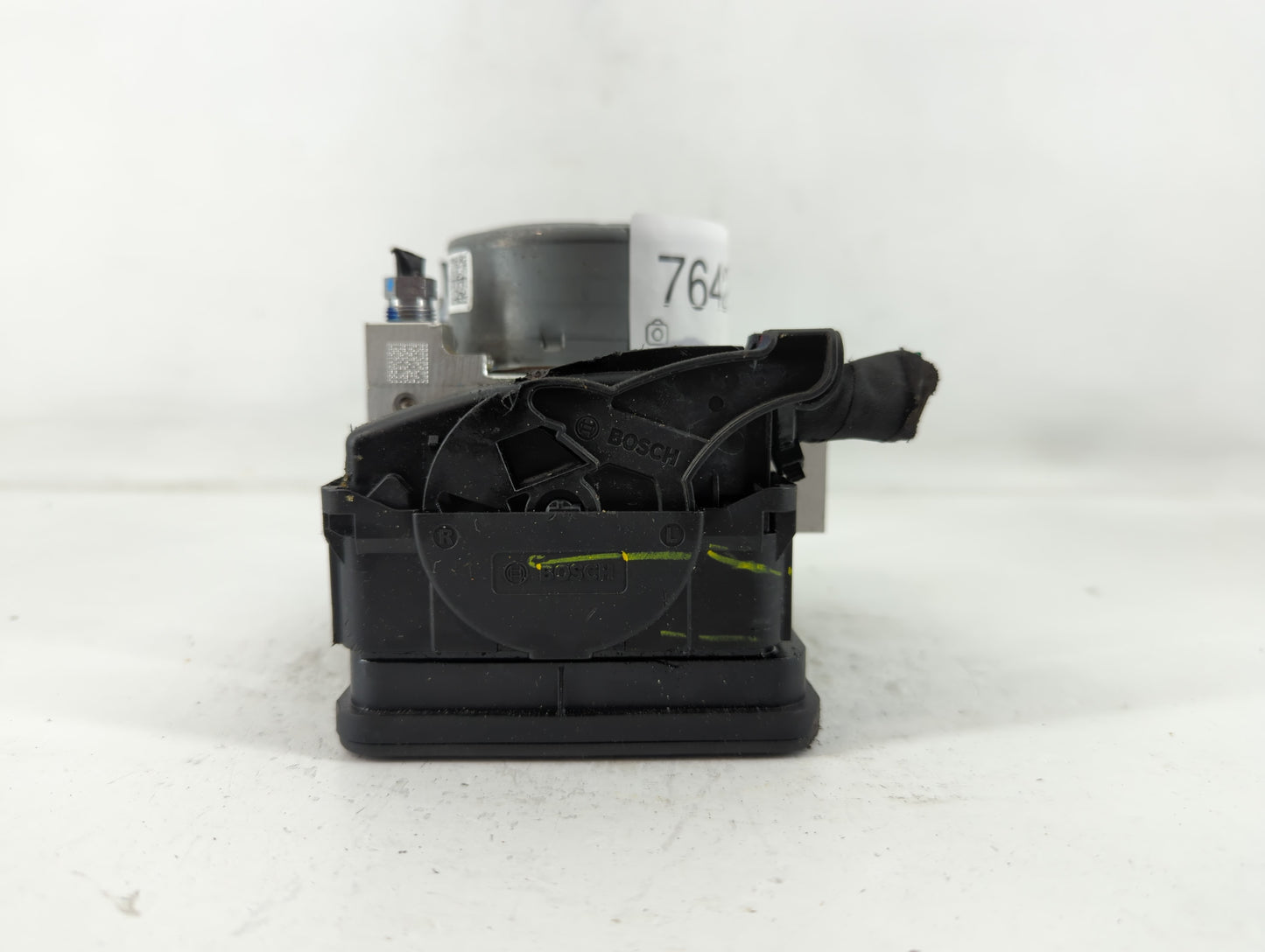 2022 Jeep Compass ABS Pump Control Module Replacement P/N:P68490479AE Fits OEM Used Auto Parts - Oemusedautoparts1.com