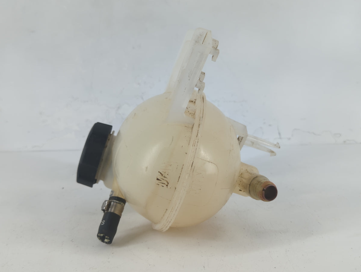 2022 Jeep Compass Radiator Coolant Overflow Expansion Tank Bottle - Oemusedautoparts1.com