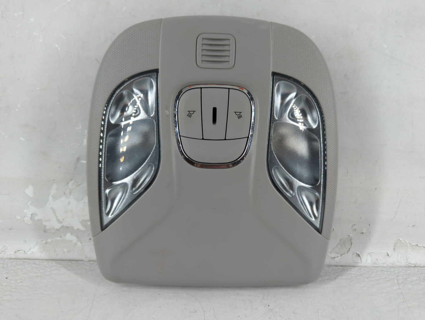 2022 Jeep Compass Overhead Roof Console Interior Dome Light - Oemusedautoparts1.com
