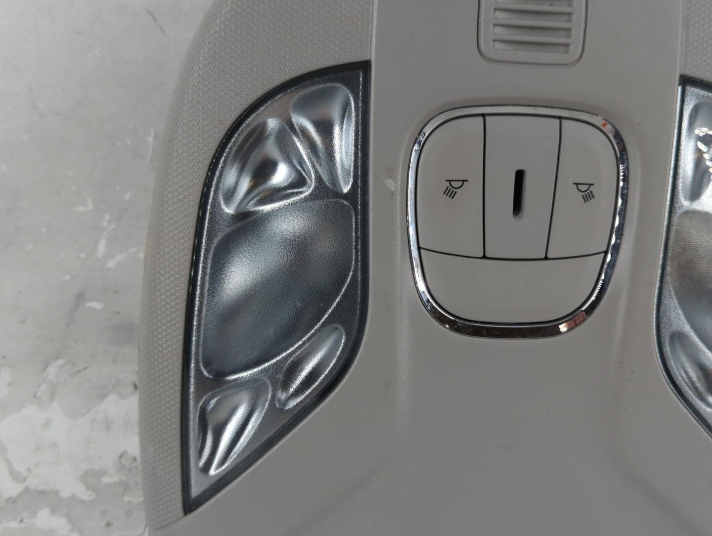 2022 Jeep Compass Overhead Roof Console Interior Dome Light - Oemusedautoparts1.com