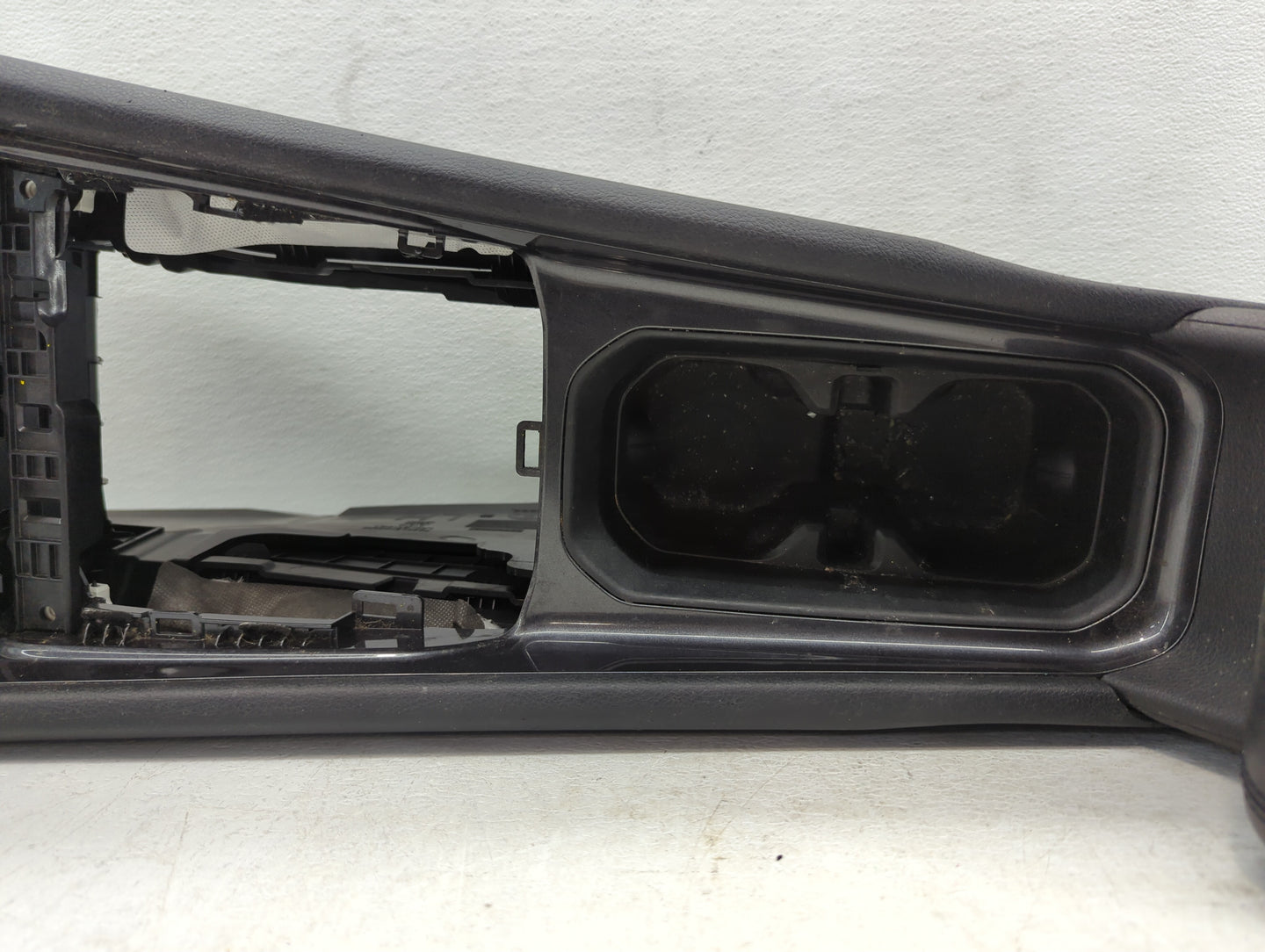 2022 Jeep Compass Center Floor Console Fits OEM Used Auto Parts - Oemusedautoparts1.com