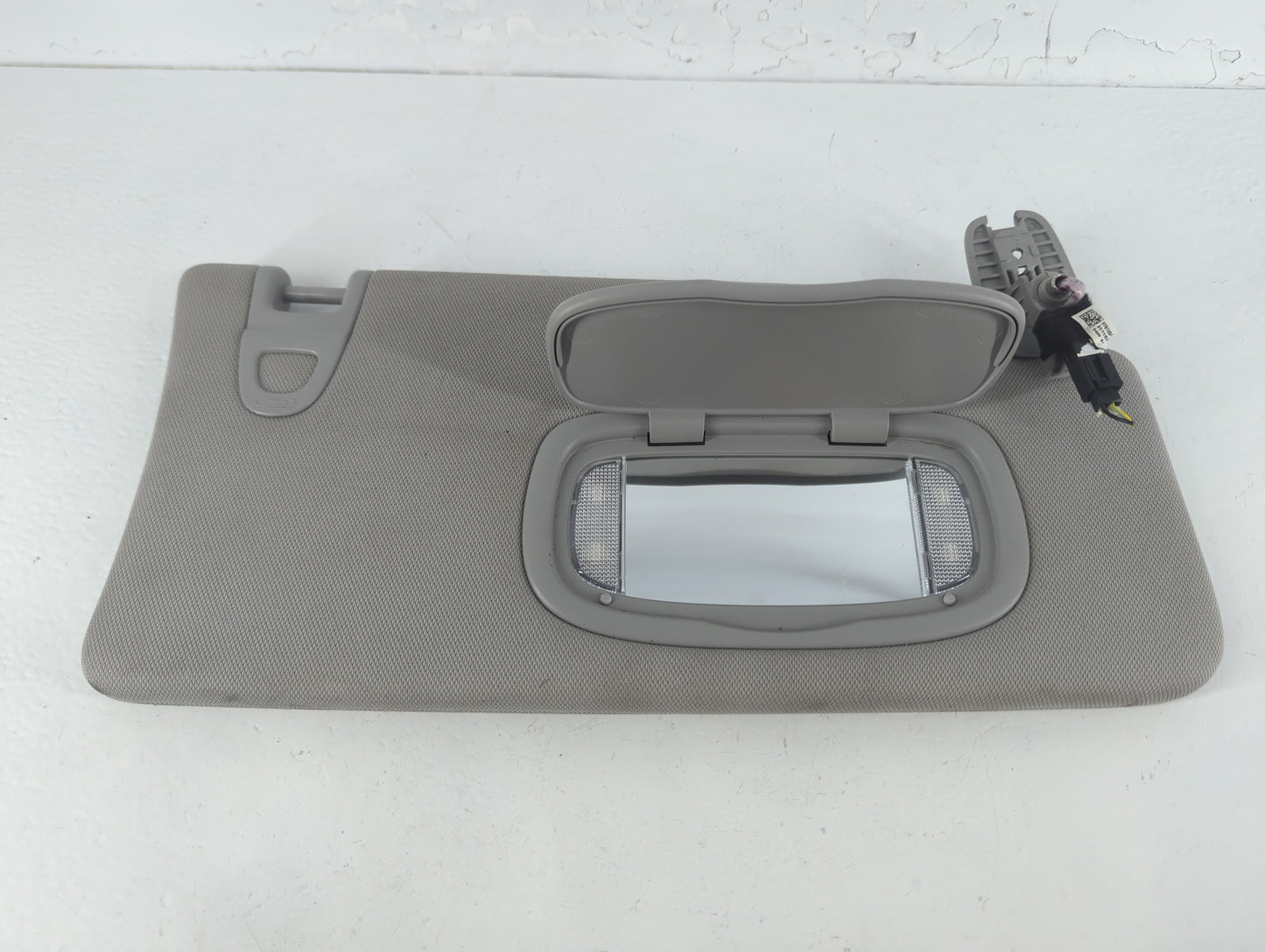 2022 Jeep Compass Sun Visor Shade Replacement Passenger Right Mirror Fits OEM Used Auto Parts - Oemusedautoparts1.com