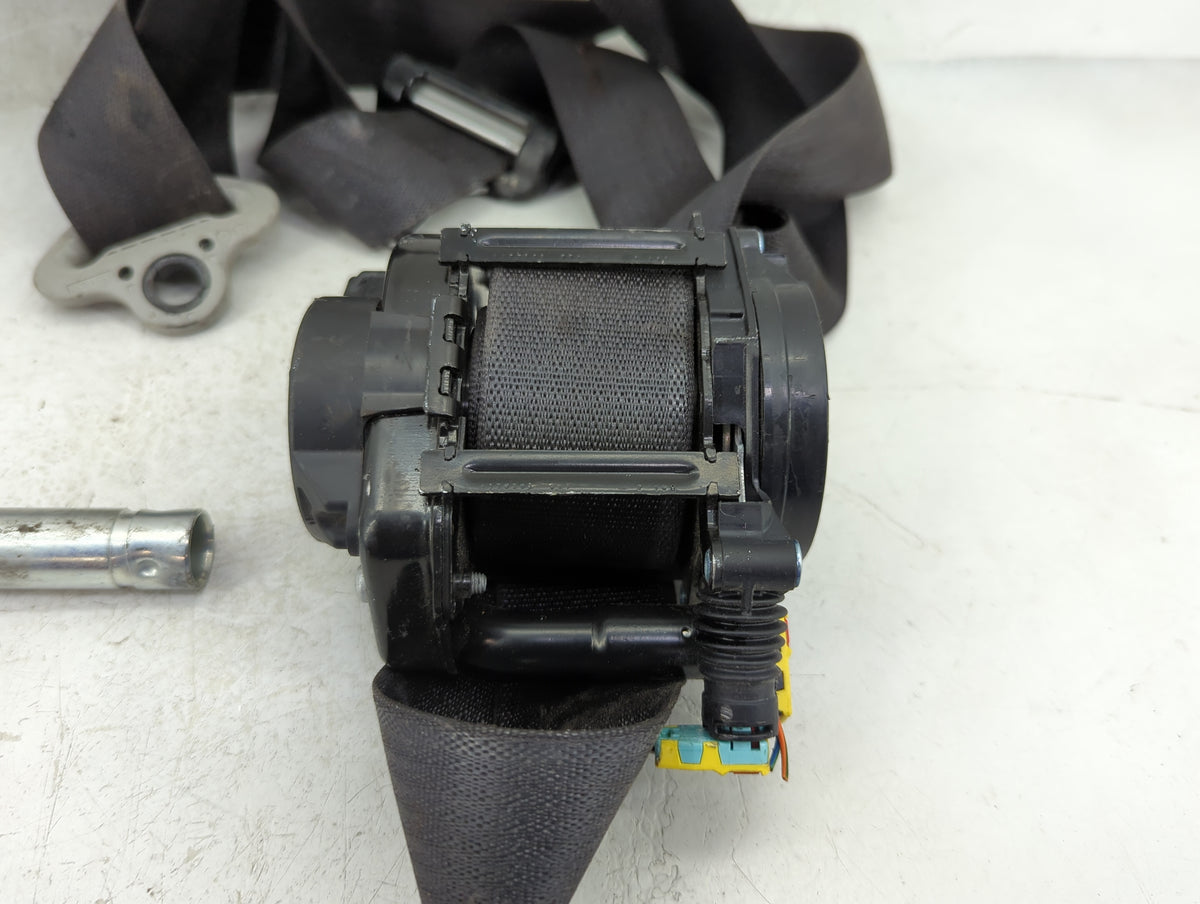 2022 Jeep Compass Drvier Front Seatbelt Retractor - Oemusedautoparts1.com