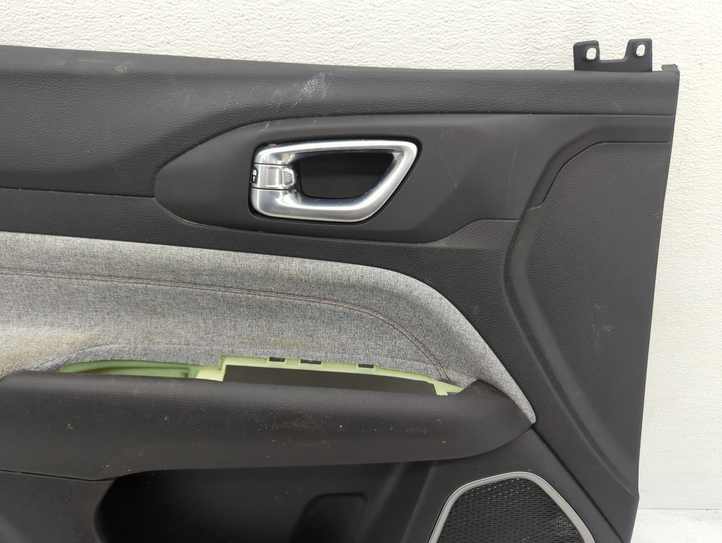 2022 Jeep Compass Front Left Driver Interior Door Panel Trim - Oemusedautoparts1.com