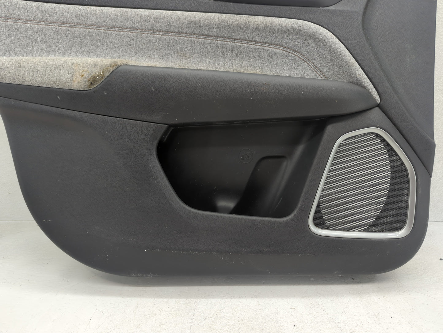 2022 Jeep Compass Front Left Driver Interior Door Panel Trim - Oemusedautoparts1.com