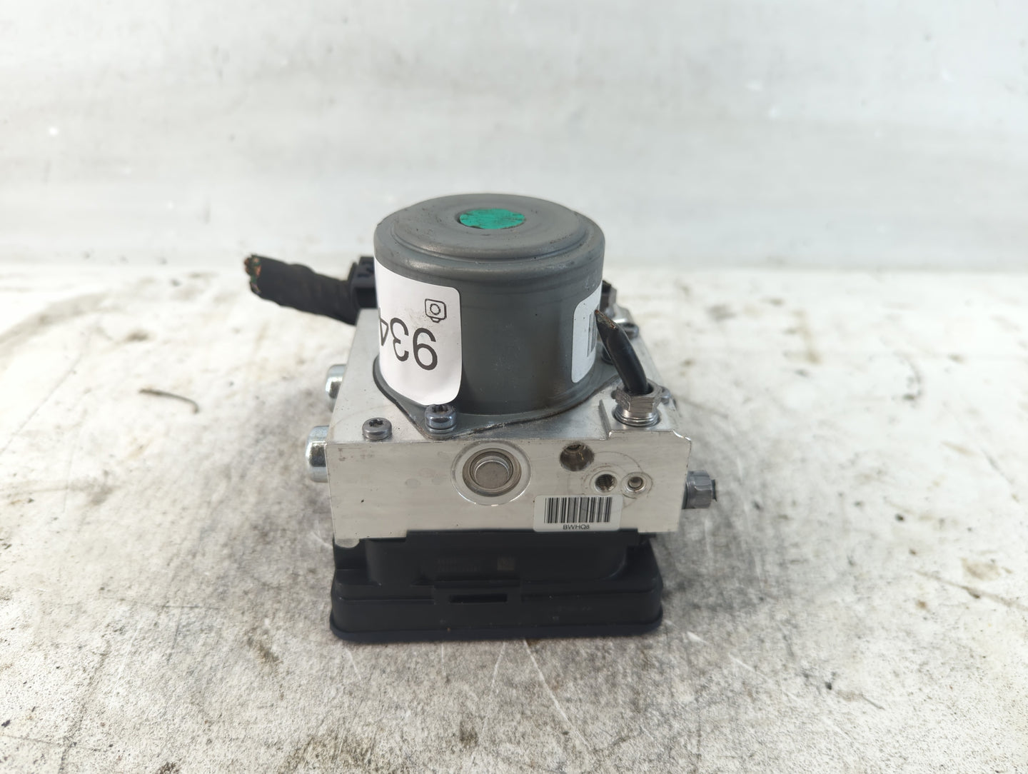 2022 Jeep Compass ABS Pump Control Module Replacement P/N:62103039 Fits OEM Used Auto Parts - Oemusedautoparts1.com