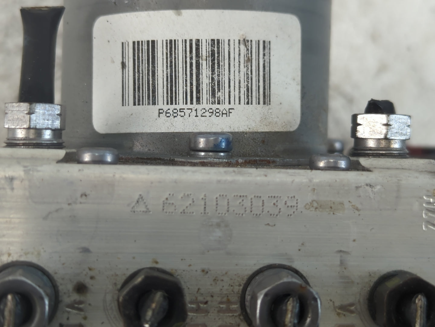 2022 Jeep Compass ABS Pump Control Module Replacement P/N:62103039 Fits OEM Used Auto Parts - Oemusedautoparts1.com