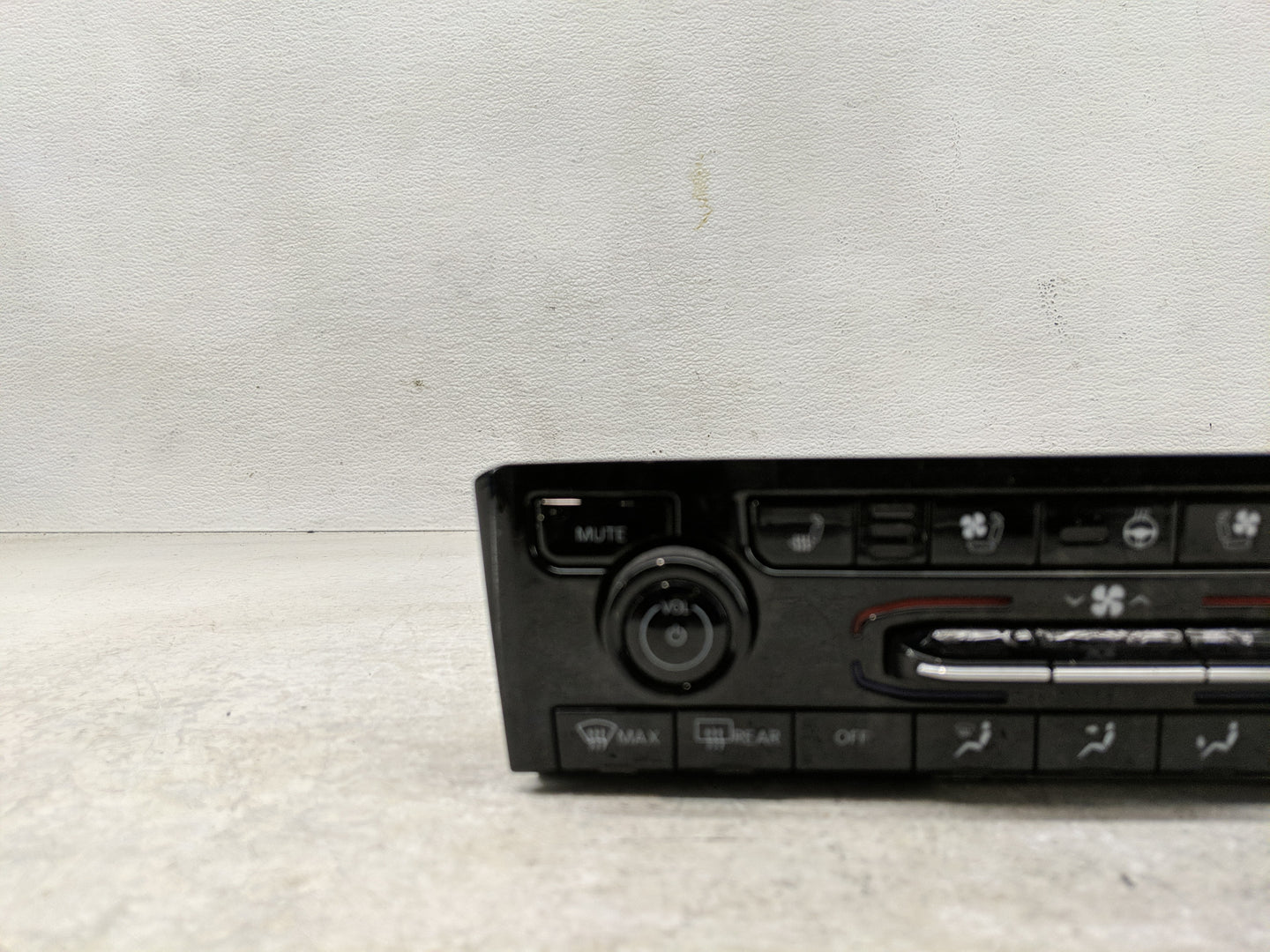 2022 Jeep Grand Cherokee Climate Control Module Temperature AC/Heater Replacement Fits OEM Used Auto Parts - Oemusedautopart