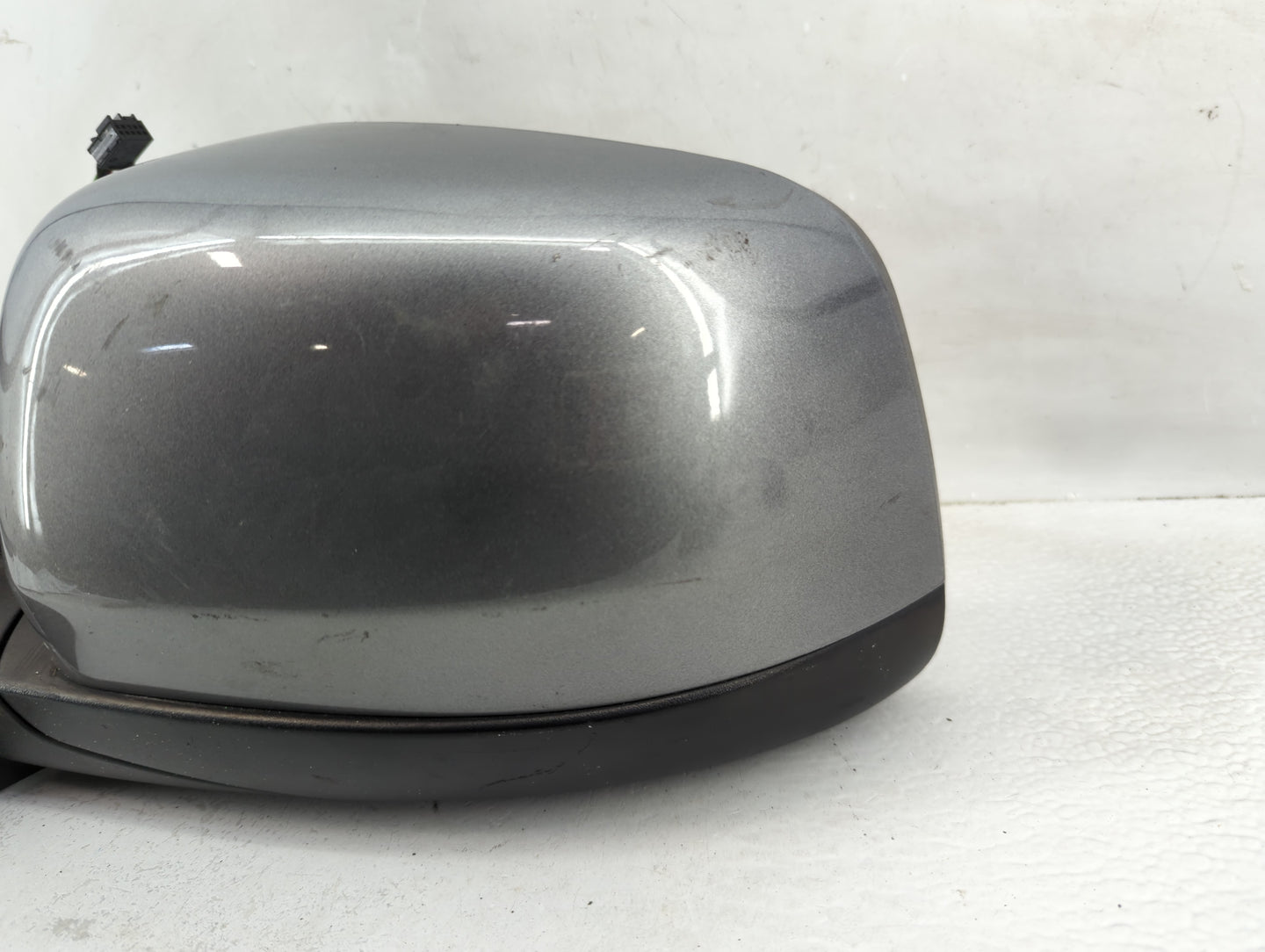 2016-2022 Jeep Grand Cherokee Driver Side View Mirror - Left Door Mirror OEM Used - Oemusedautoparts1.com
