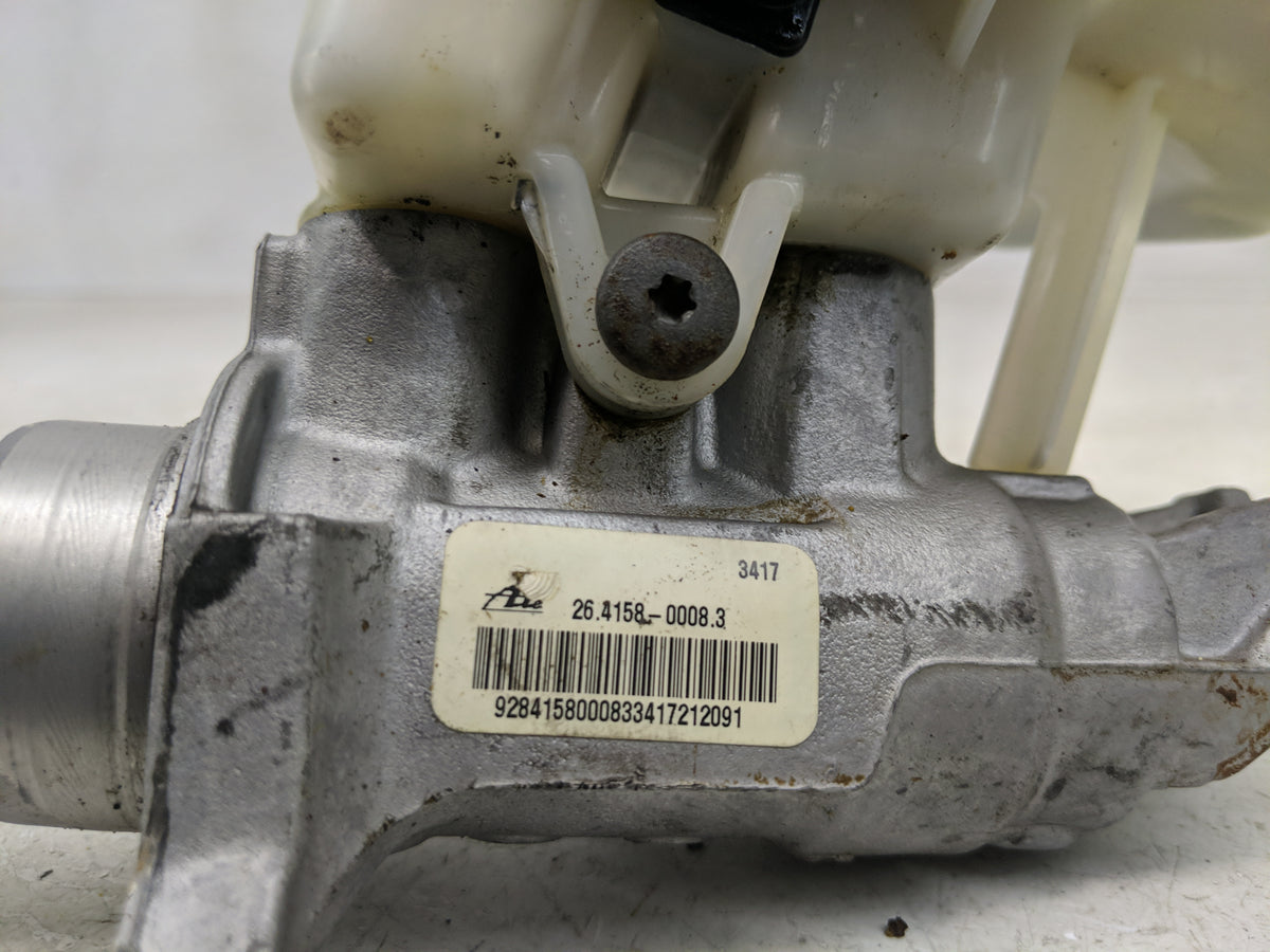 2016-2022 Jeep Grand Cherokee Brake Master Cylinder 1311455 - Oemusedautoparts1.com
