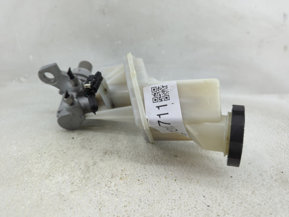 2016-2022 Jeep Grand Cherokee Brake Master Cylinder 1312711 - Oemusedautoparts1.com