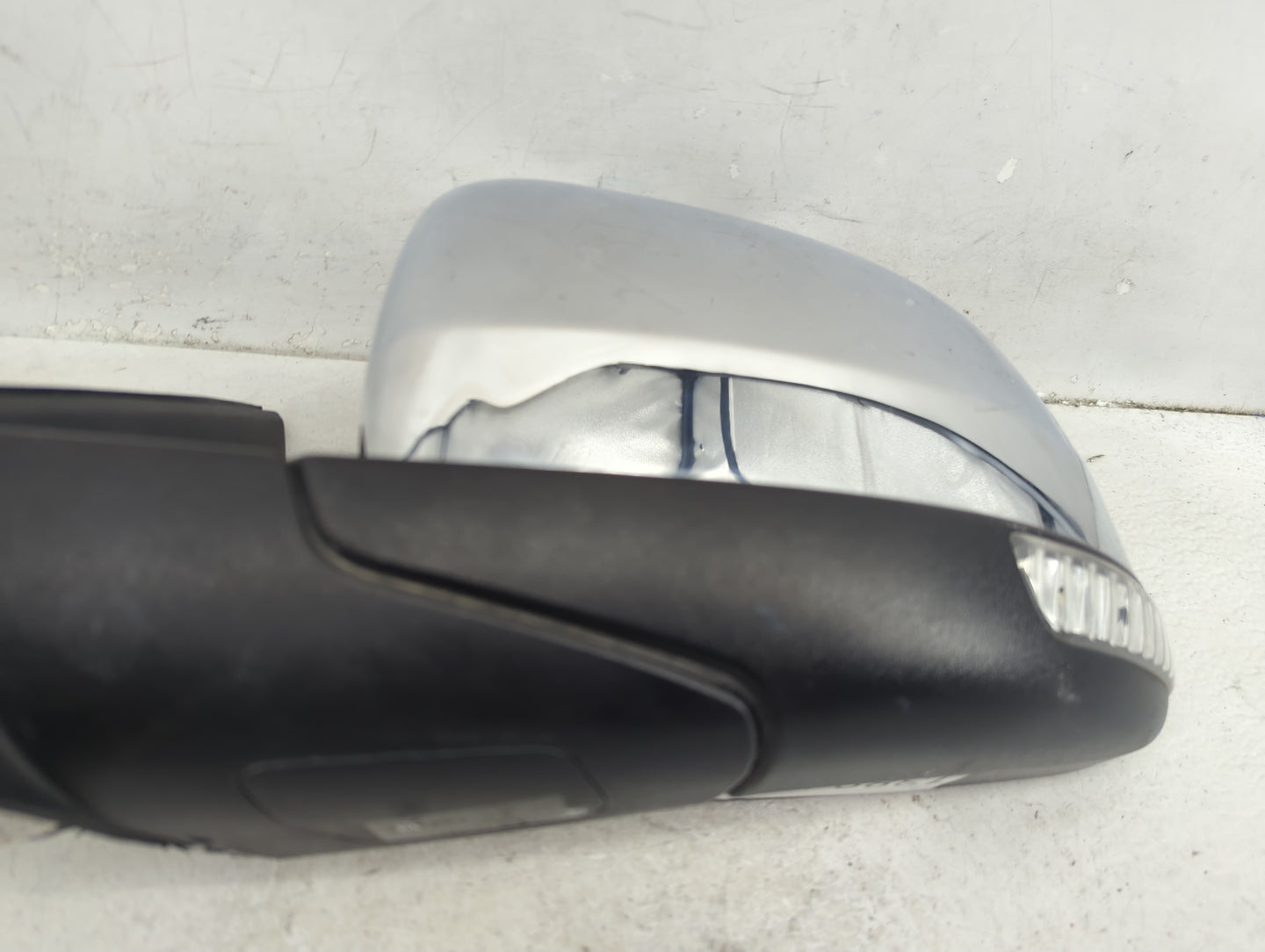 2016-2022 Jeep Grand Cherokee Driver Side View Mirror - Left Door Mirror OEM Used - Oemusedautoparts1.com