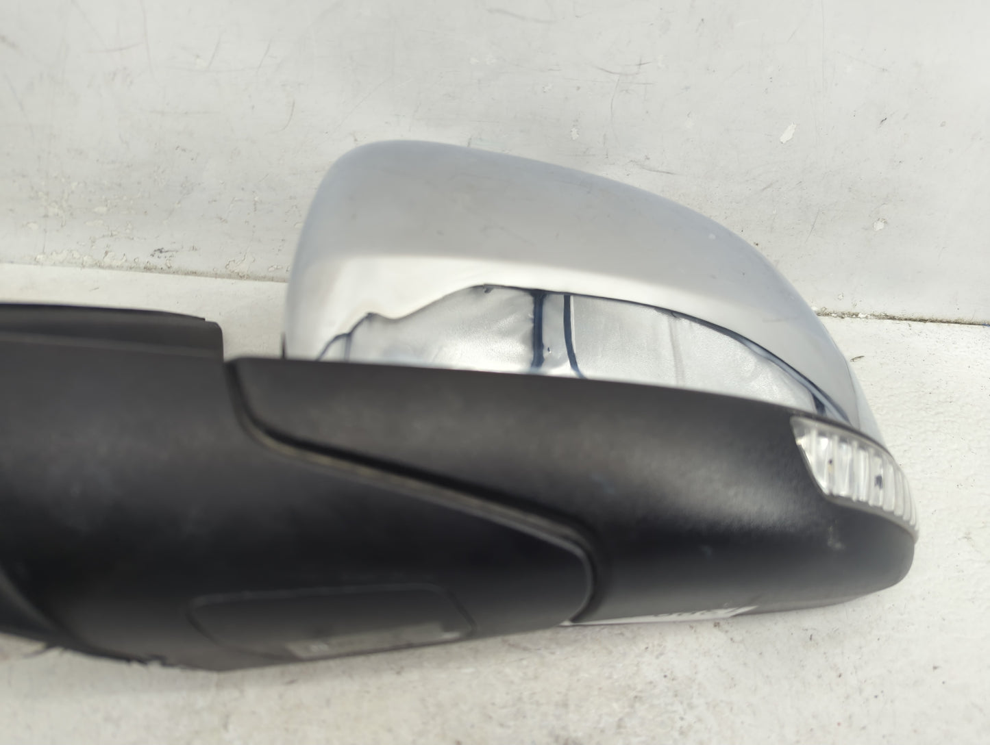 2016-2022 Jeep Grand Cherokee Driver Side View Mirror - Left Door Mirror OEM Used - Oemusedautoparts1.com