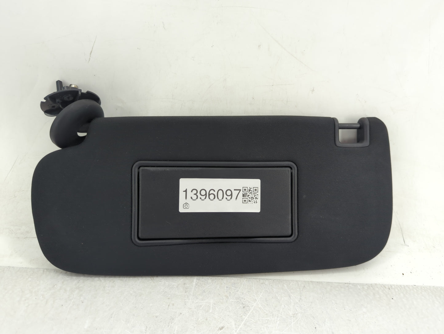2014-2022 Jeep Grand Cherokee Sun Visor Shade Replacement Driver Left Mirror Fits OEM Used Auto Parts - Oemusedautoparts1.co
