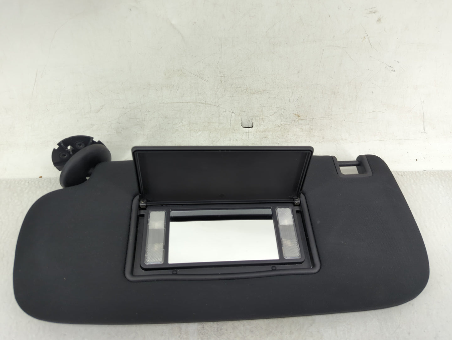 2014-2022 Jeep Grand Cherokee Sun Visor Shade Replacement Driver Left Mirror Fits OEM Used Auto Parts - Oemusedautoparts1.co