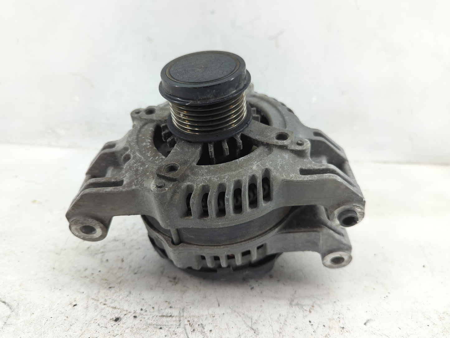 2021-2022 Jeep Grand Cherokee Alternator Replacement Generator Charging Assembly Engine OEM P/N:68408690AB Fits Fits 2021 20