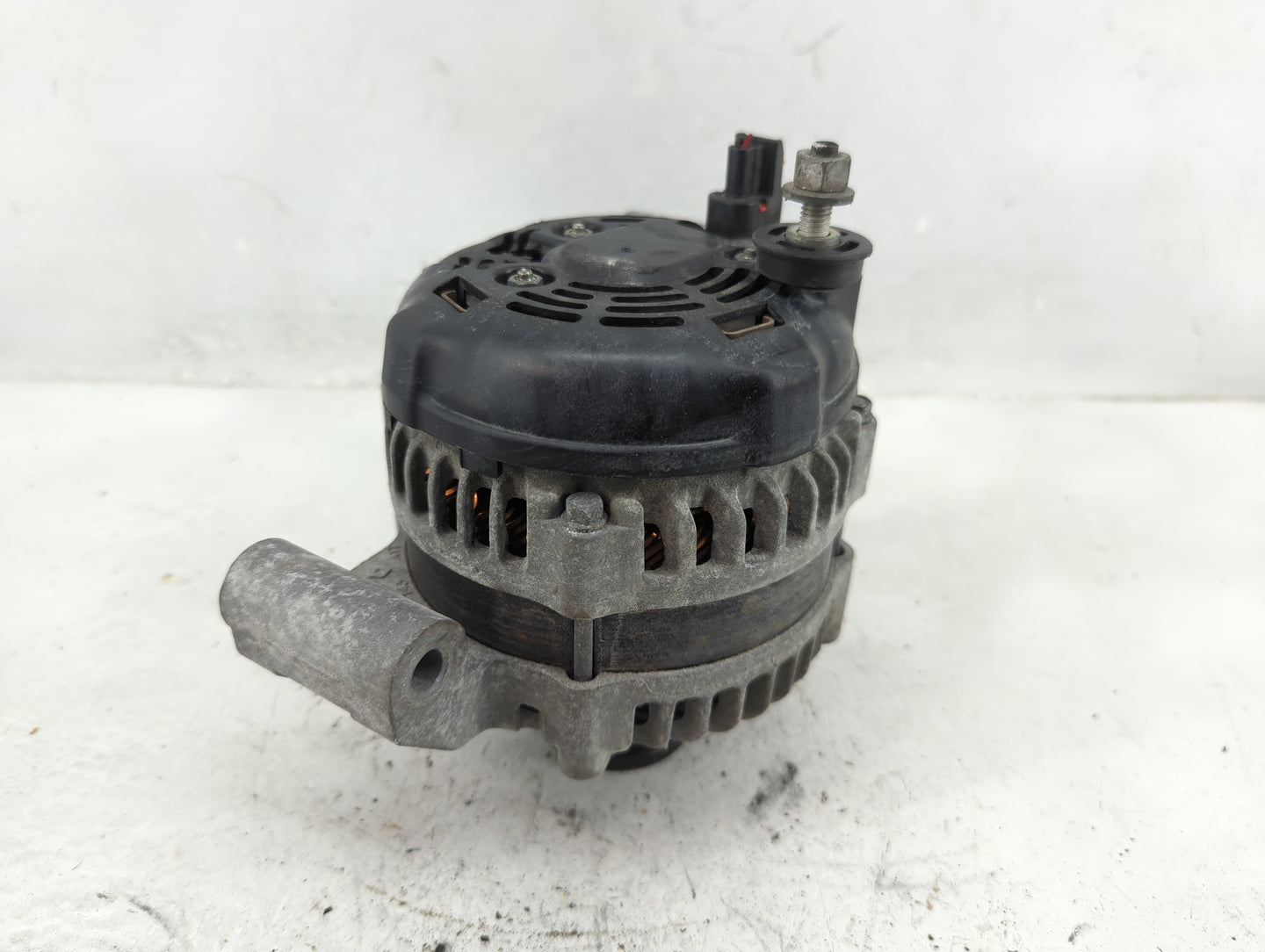 2021-2022 Jeep Grand Cherokee Alternator Replacement Generator Charging Assembly Engine OEM P/N:68408690AB Fits Fits 2021 20