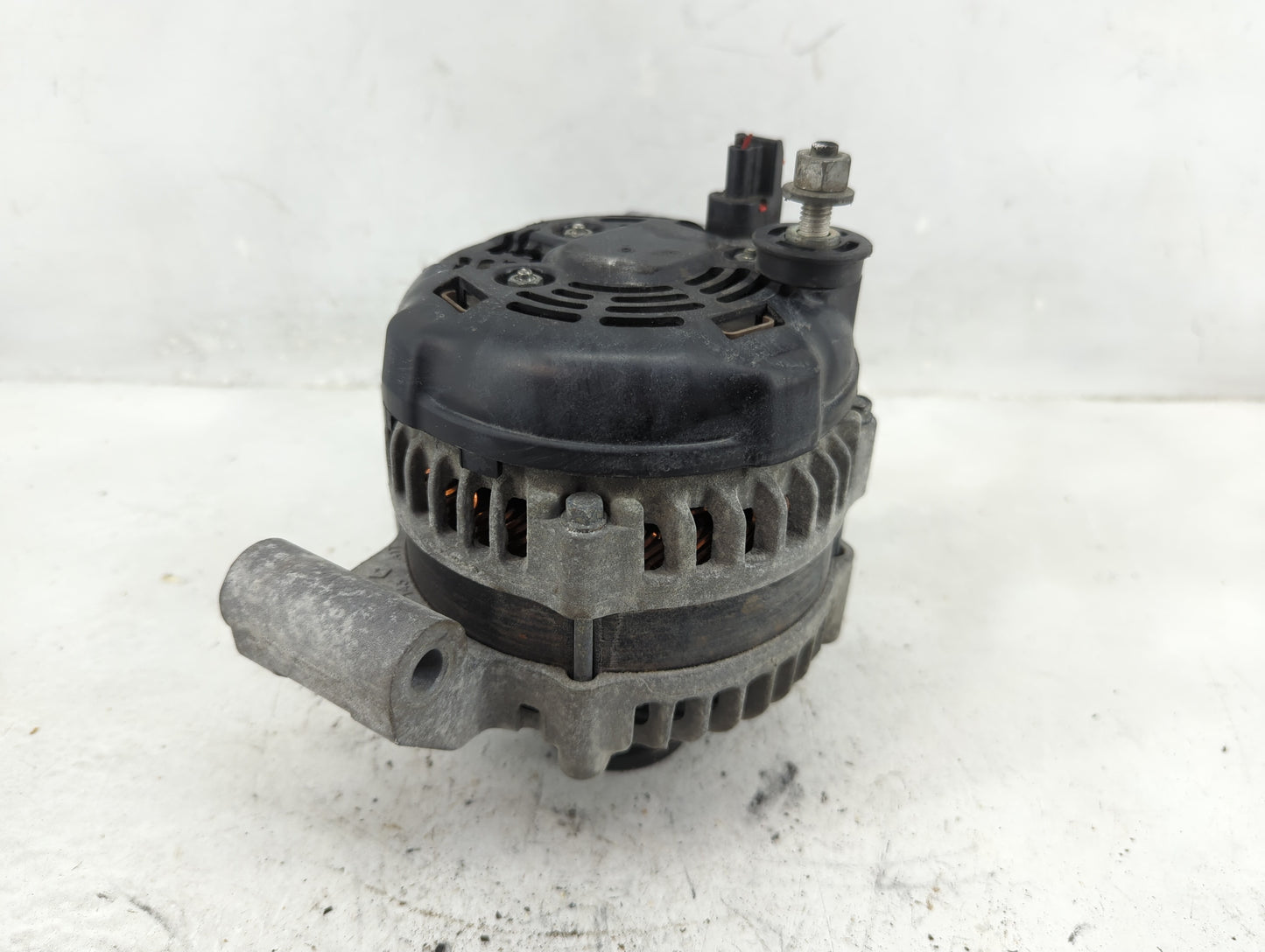 2021-2022 Jeep Grand Cherokee Alternator Replacement Generator Charging Assembly Engine OEM P/N:68408690AB Fits Fits 2021 20
