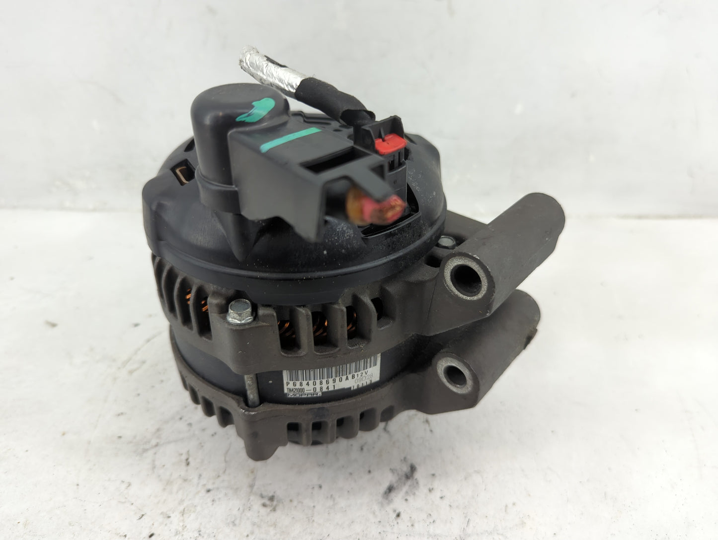 2021-2022 Jeep Grand Cherokee Alternator Replacement Generator Charging Assembly Engine OEM P/N:P68408690AB Fits Fits 2021 2
