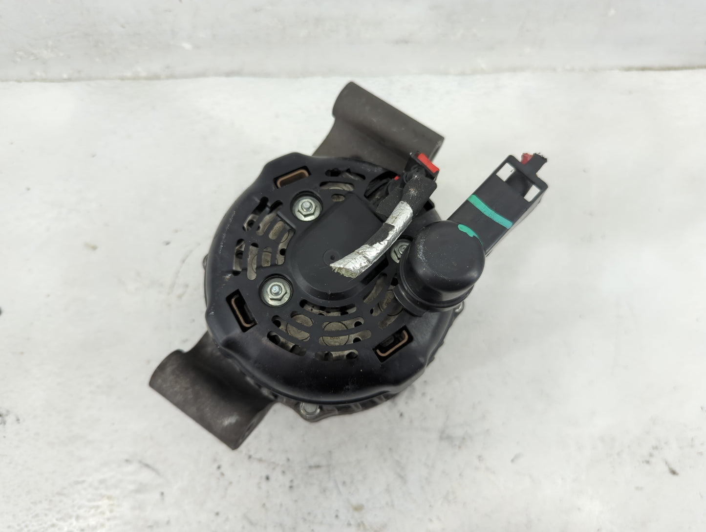 2021-2022 Jeep Grand Cherokee Alternator Replacement Generator Charging Assembly Engine OEM P/N:P68408690AB Fits Fits 2021 2