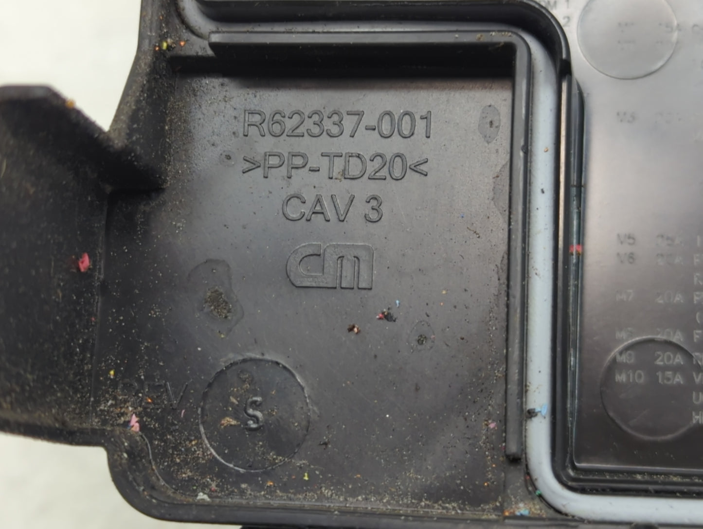 2022 Jeep Grand Cherokee Fusebox Fuse Box Panel Relay Module P/N:04692139AA 68083380AA, R62337-001 Fits OEM Used Auto Parts 