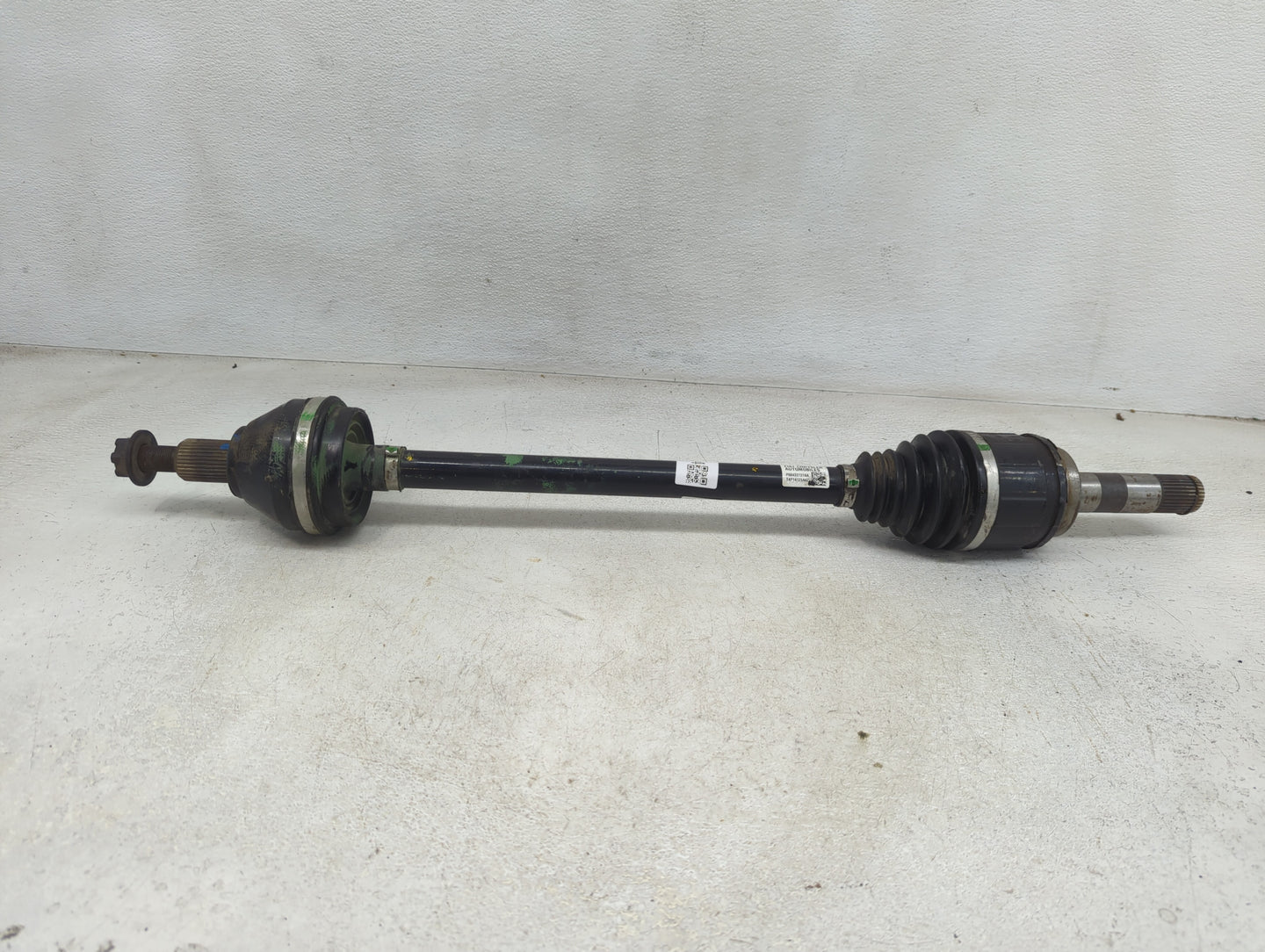 2021-2022 Jeep Grand Cherokee Axle Shaft Rear Driver Cv C/v - Oemusedautoparts1.com