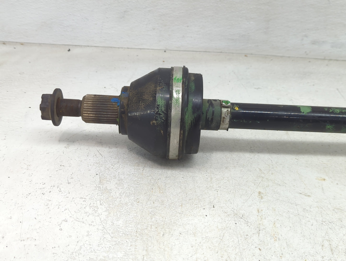 2021-2022 Jeep Grand Cherokee Axle Shaft Rear Driver Cv C/v - Oemusedautoparts1.com