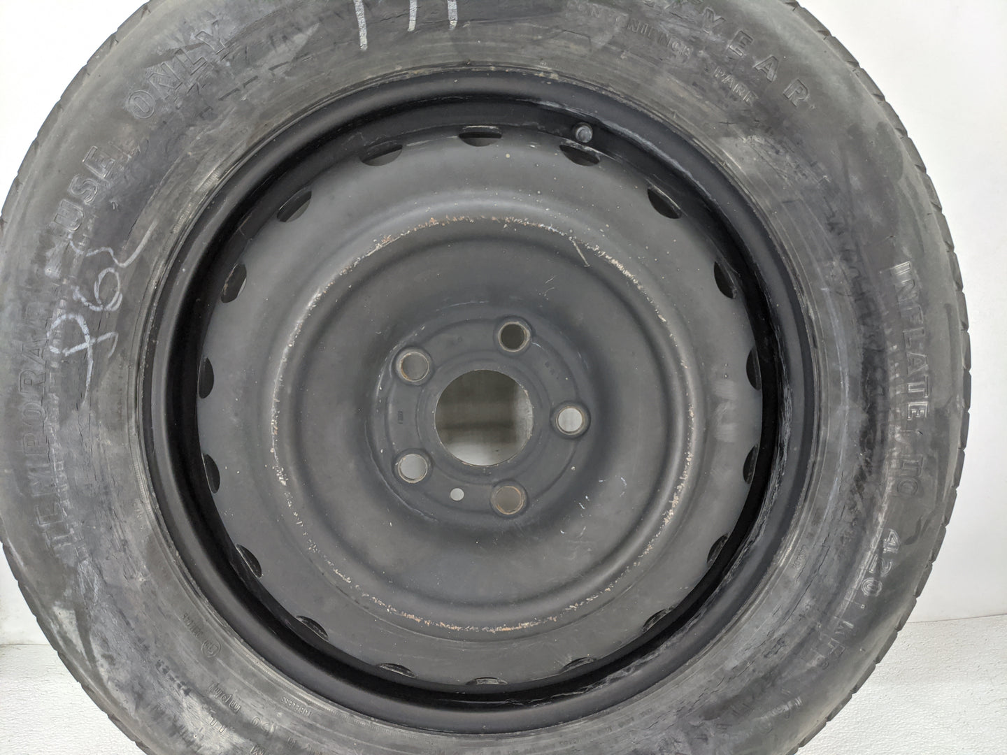 2022 Jeep Grand Cherokee Spare Donut Tire Wheel Rim Oem 1420802 - Oemusedautoparts1.com