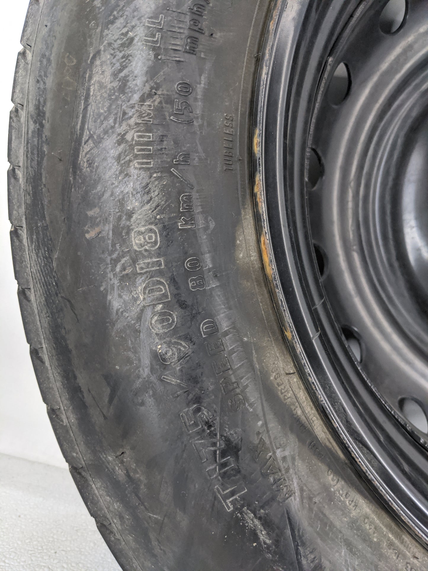 2022 Jeep Grand Cherokee Spare Donut Tire Wheel Rim Oem 1420802 - Oemusedautoparts1.com