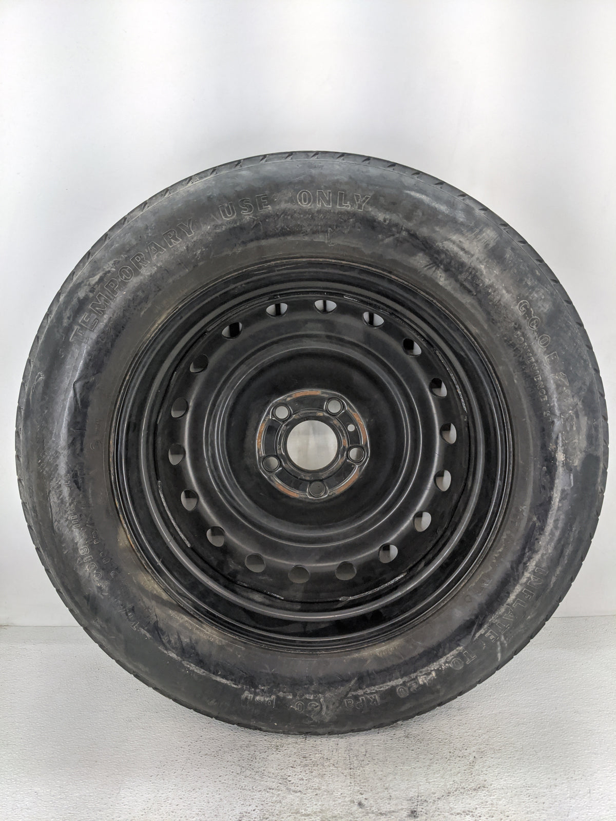 2022 Jeep Grand Cherokee Spare Donut Tire Wheel Rim Oem 1420802 - Oemusedautoparts1.com